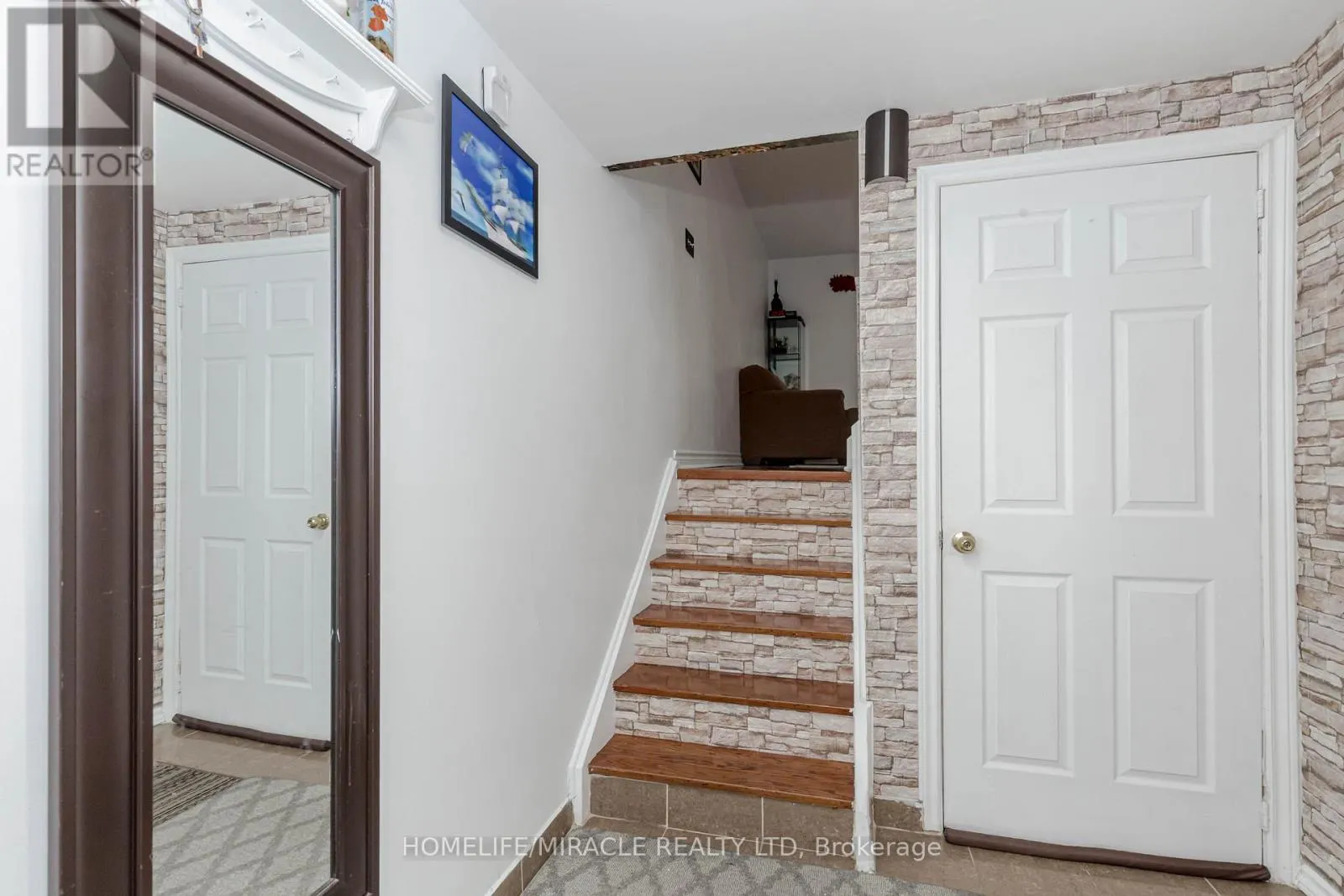 12 - 12 EDEN PARK DRIVE
