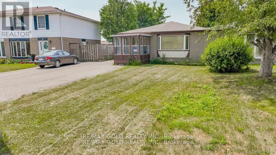 10 EDENRIDGE DRIVE