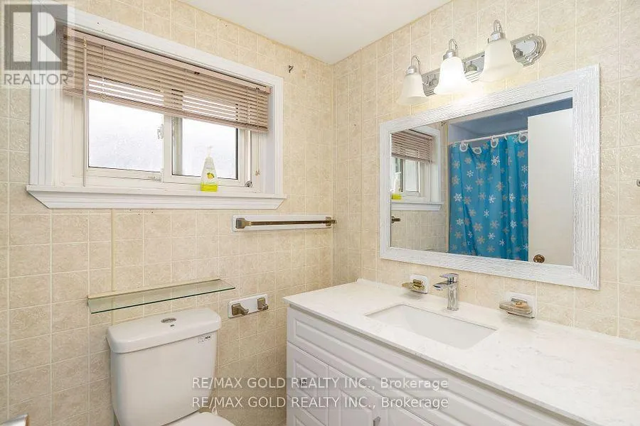 10 EDENRIDGE DRIVE