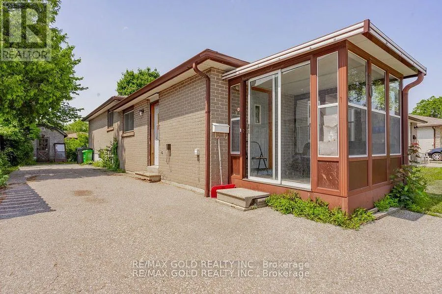 10 EDENRIDGE DRIVE