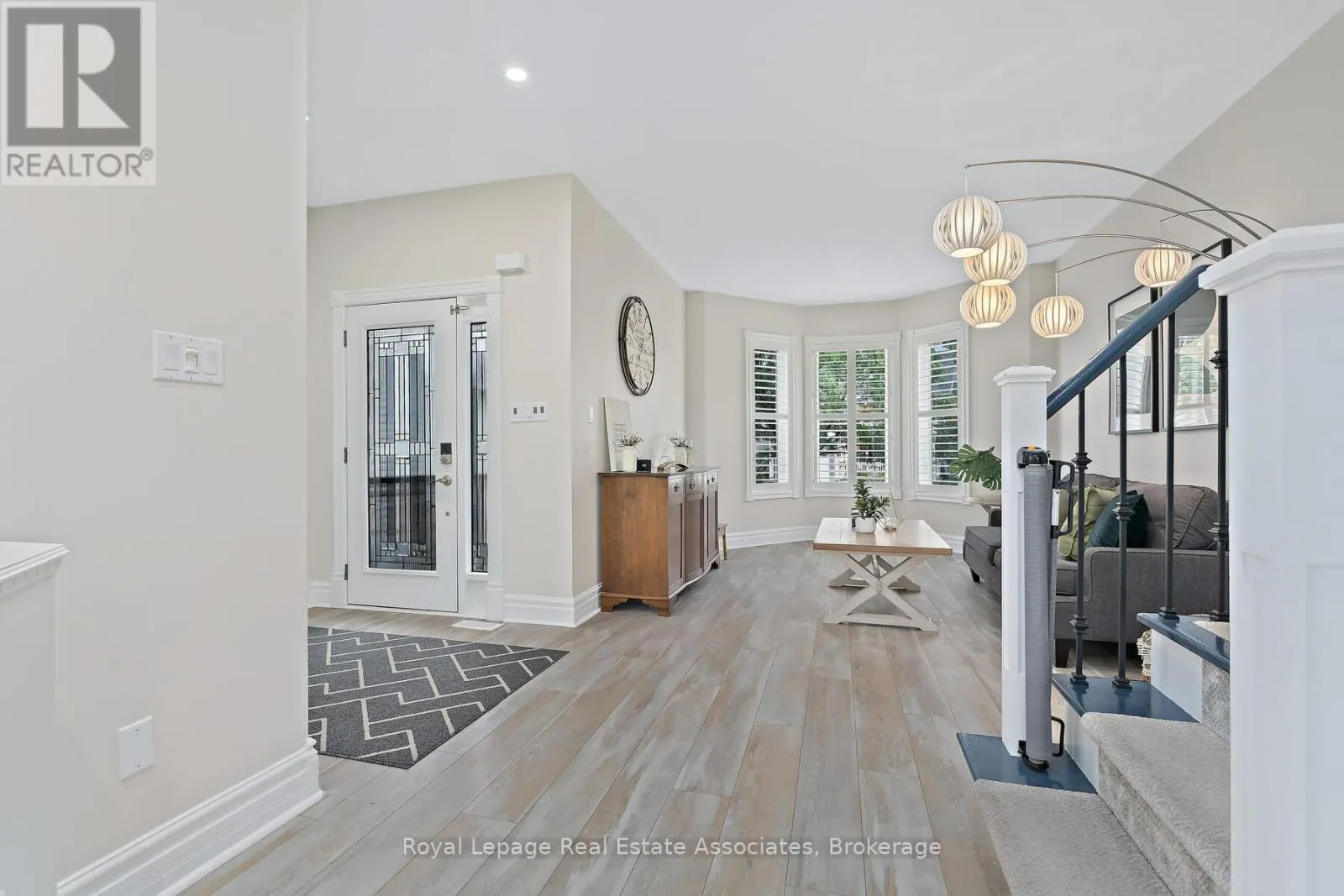 27 BROWNS CRESCENT