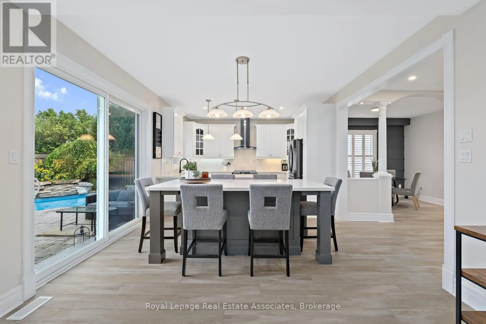 27 BROWNS CRESCENT