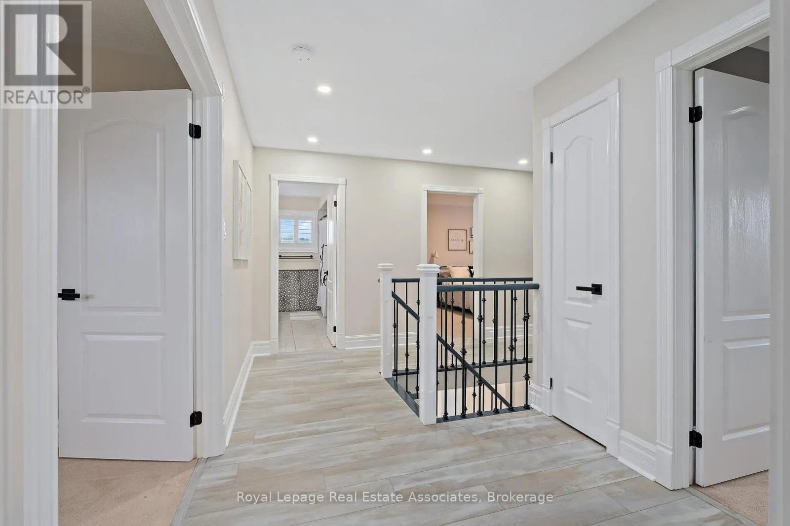 27 BROWNS CRESCENT