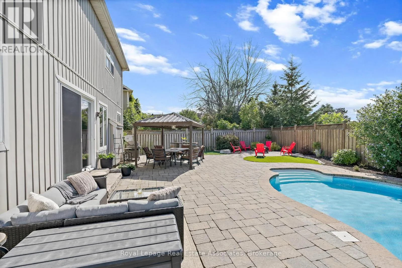 27 BROWNS CRESCENT