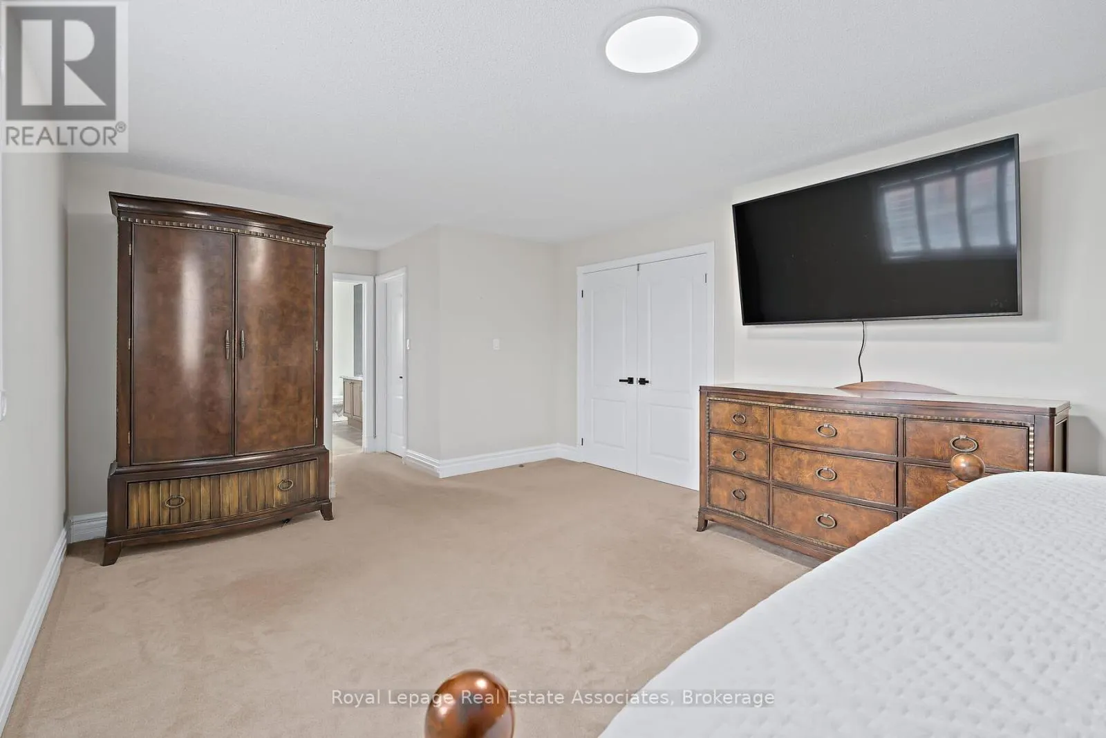 27 BROWNS CRESCENT