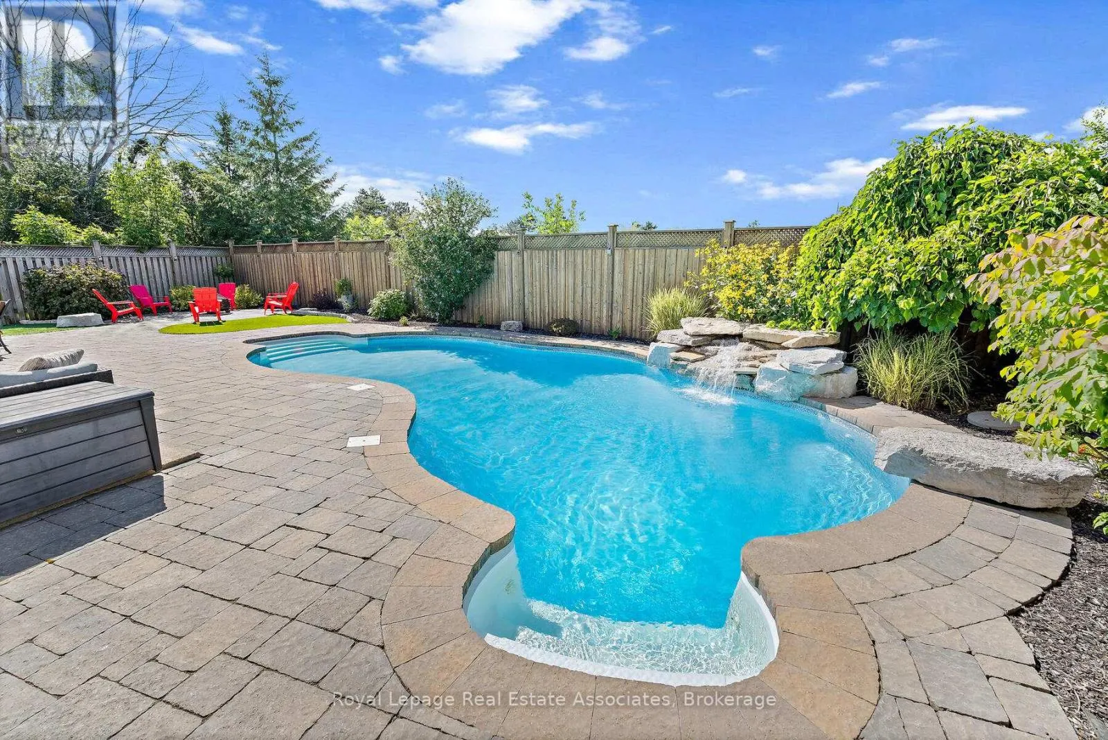 27 BROWNS CRESCENT