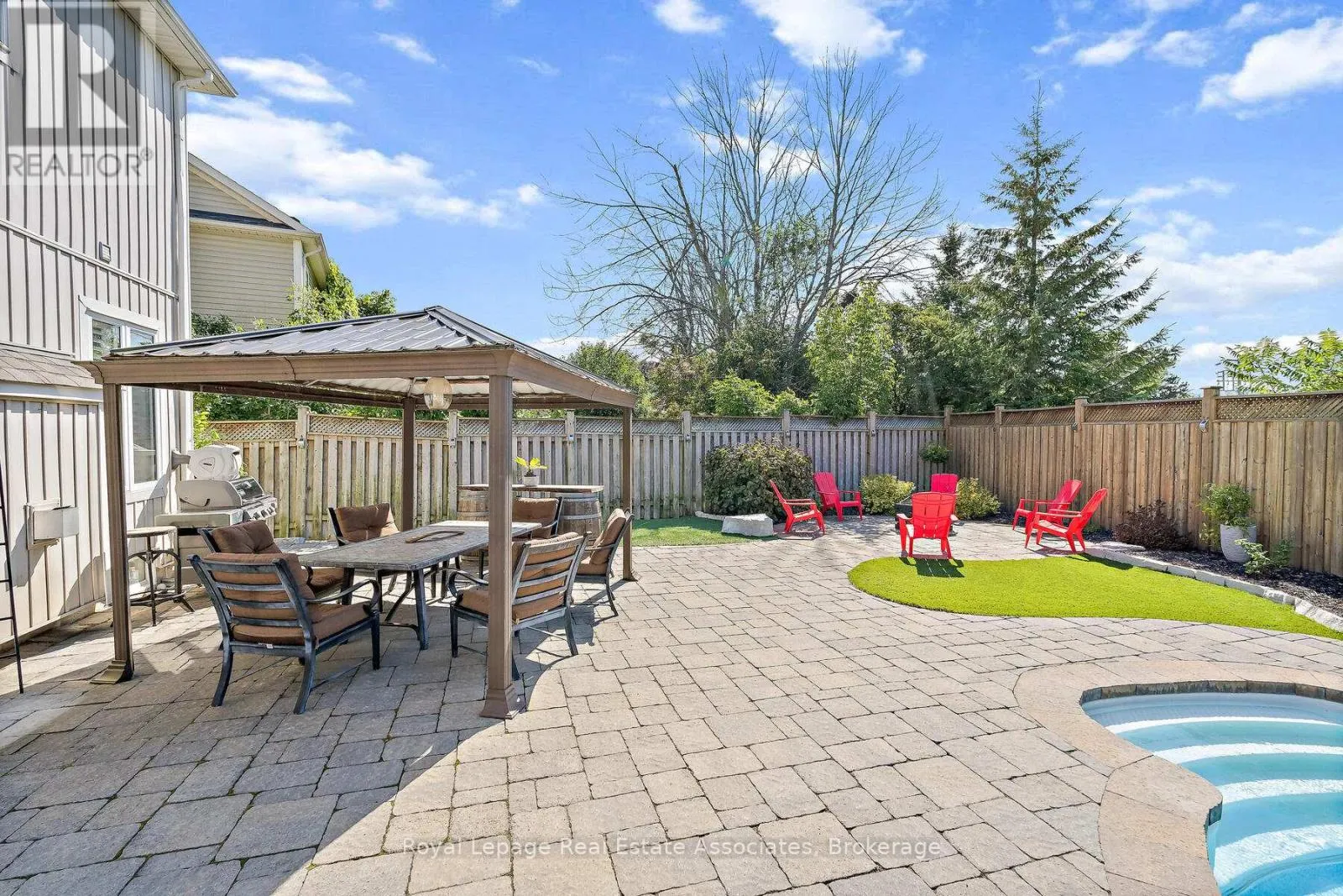 27 BROWNS CRESCENT