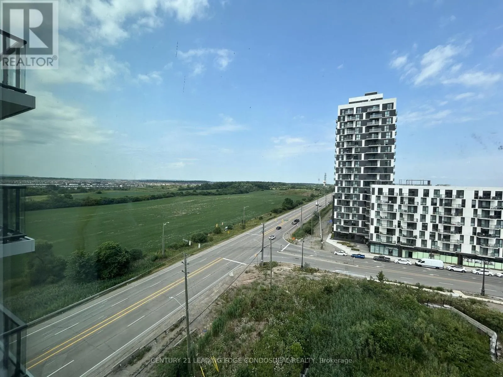 904 - 3079 TRAFALGAR ROAD
