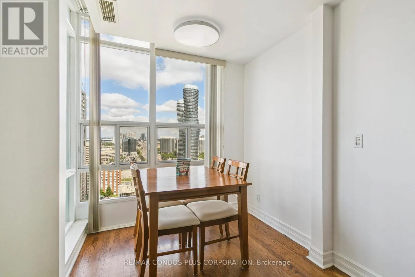 2709 - 1 ELM DRIVE W