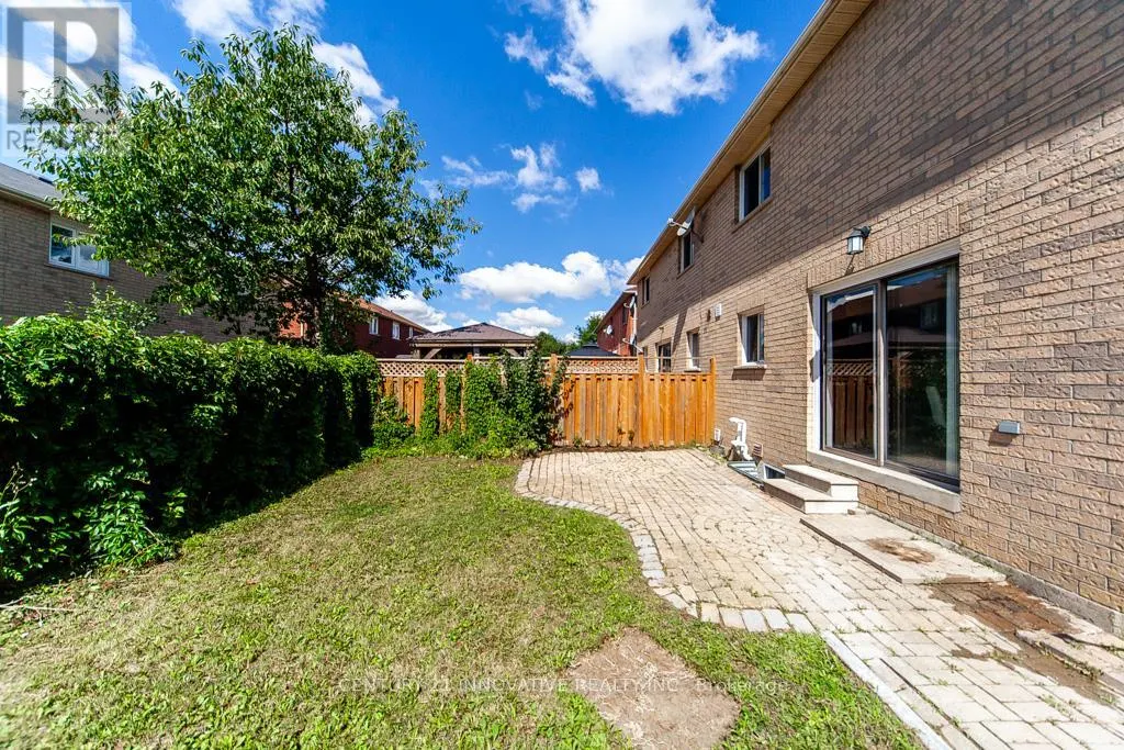 25 MORNINGDEW CRESCENT