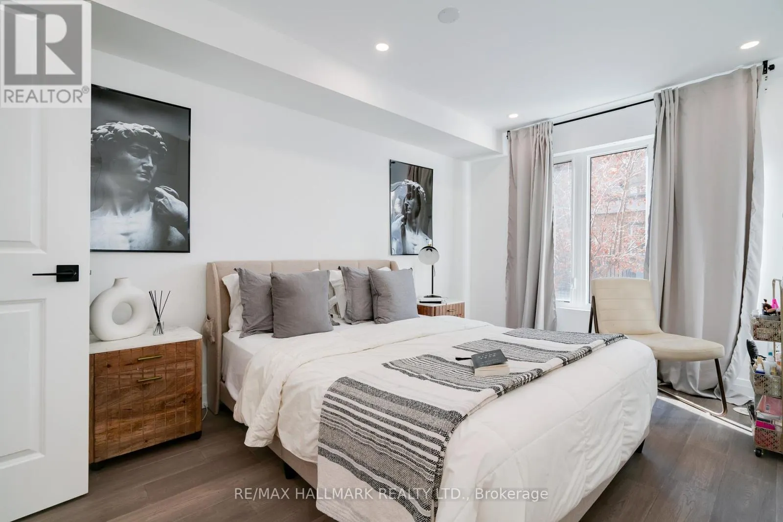 129 - 11 FOUNDRY AVENUE