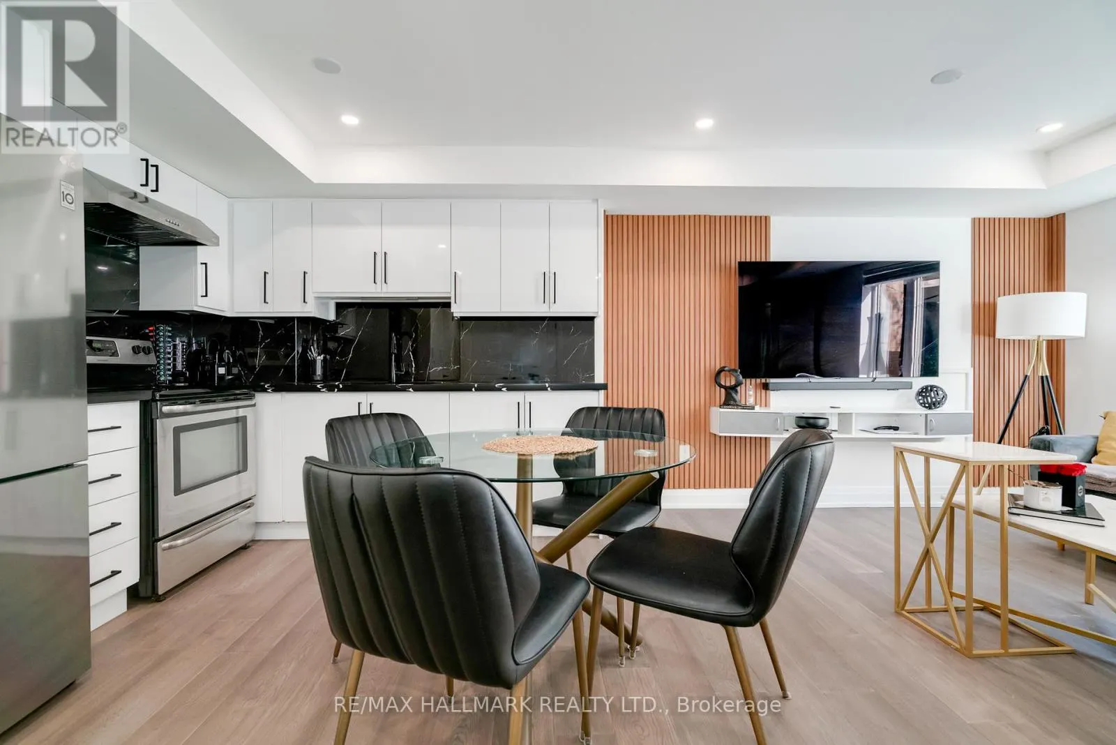 129 - 11 FOUNDRY AVENUE
