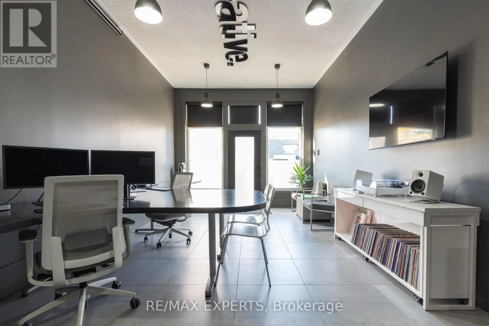 2356 LAKESHORE ROAD W