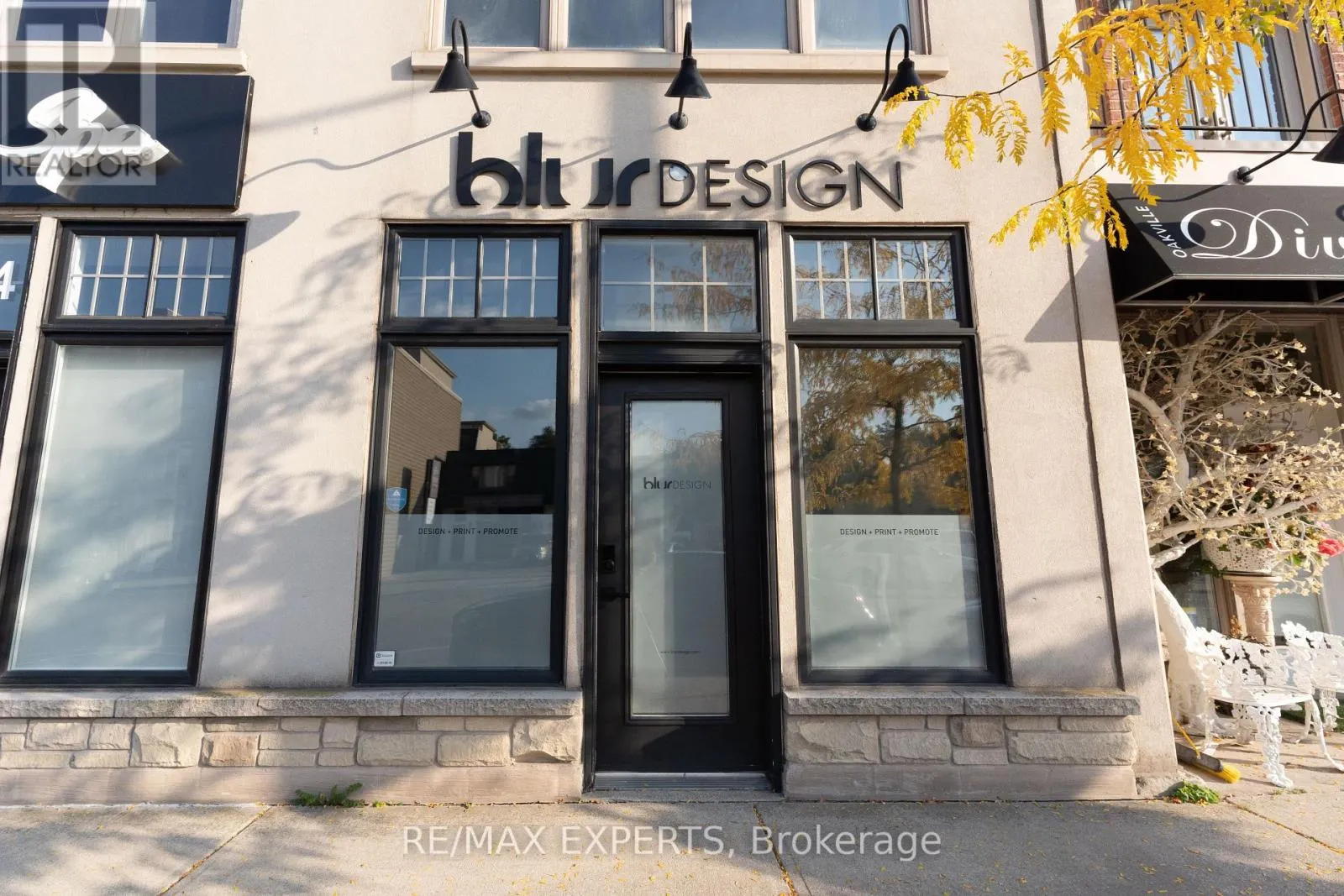 2356 LAKESHORE ROAD W