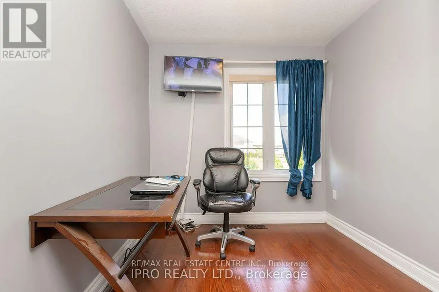 26 MAYBECK DRIVE