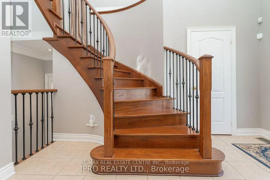 26 MAYBECK DRIVE