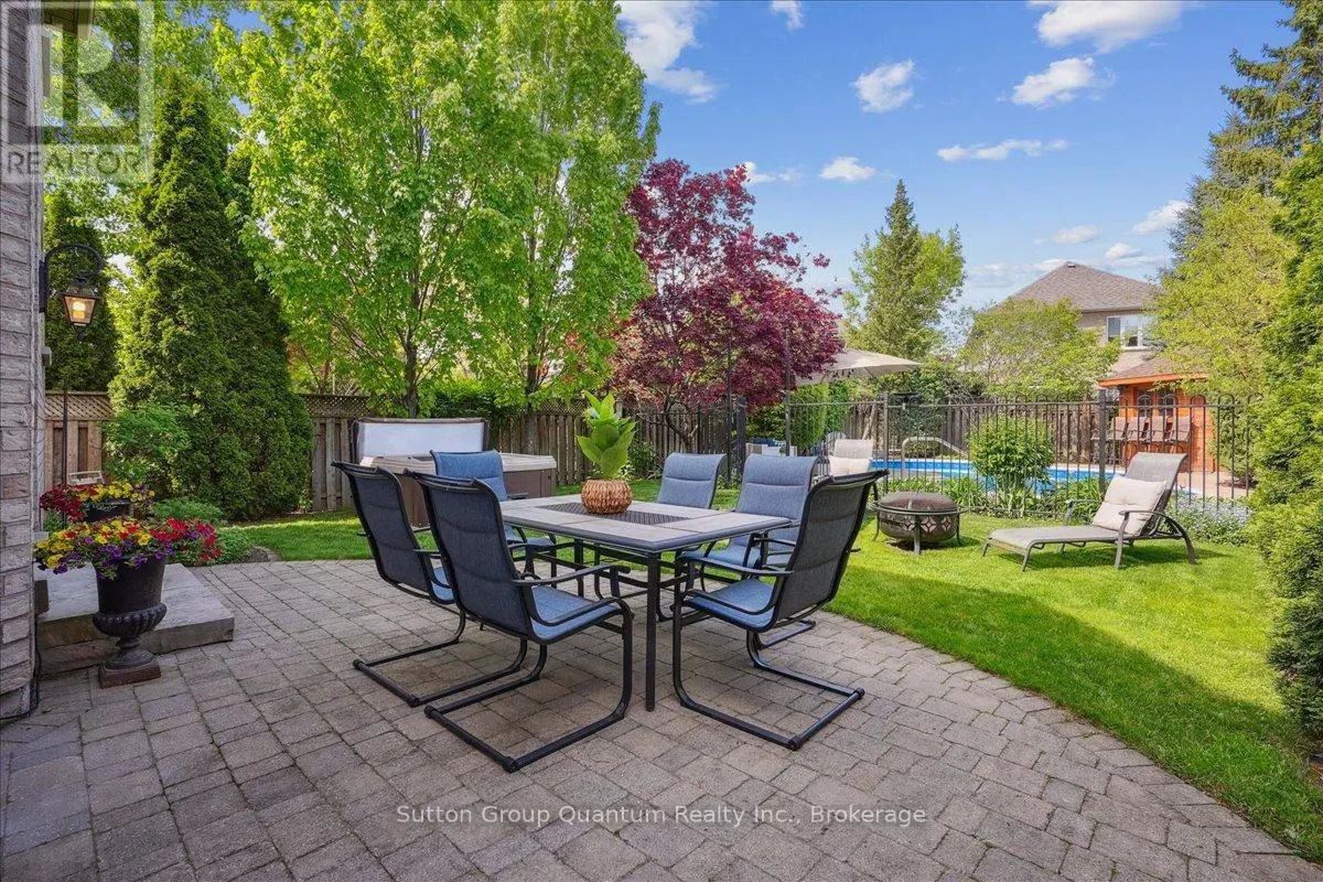 2477 LONGRIDGE CRESCENT