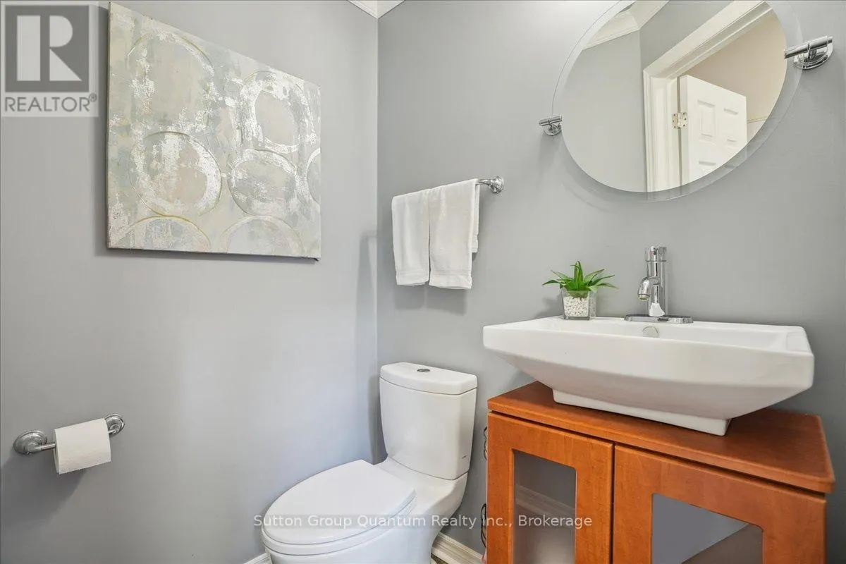 2477 LONGRIDGE CRESCENT