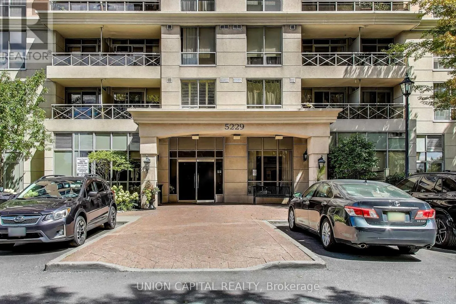 1104 - 5229 DUNDAS STREET W