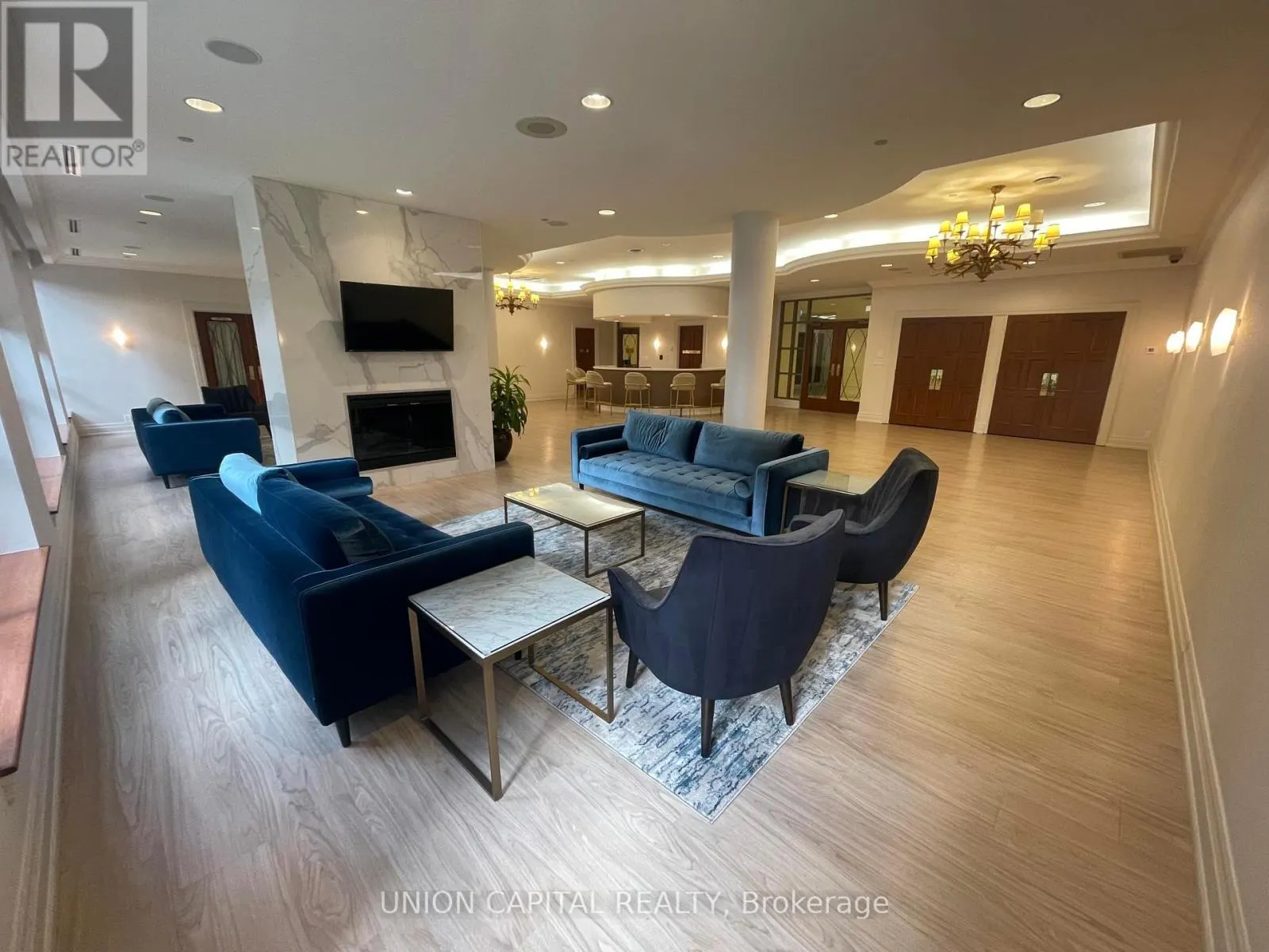 1104 - 5229 DUNDAS STREET W