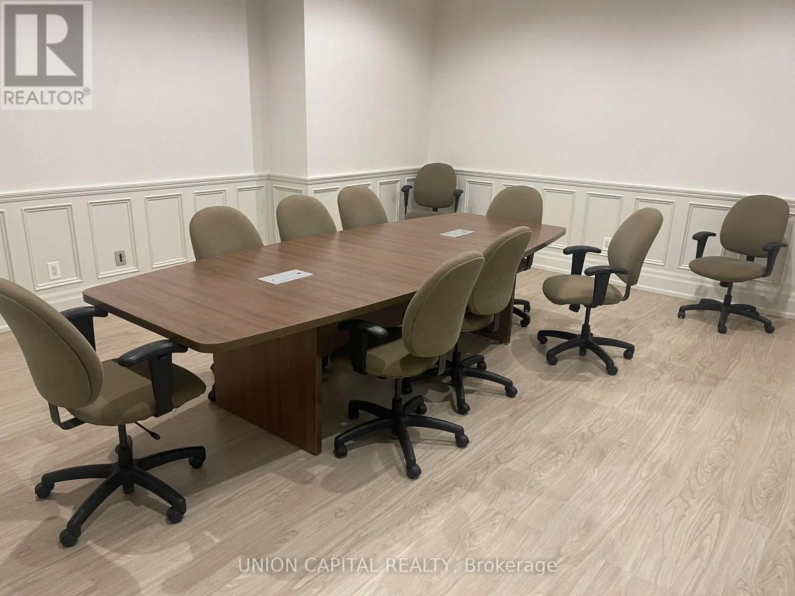 1104 - 5229 DUNDAS STREET W