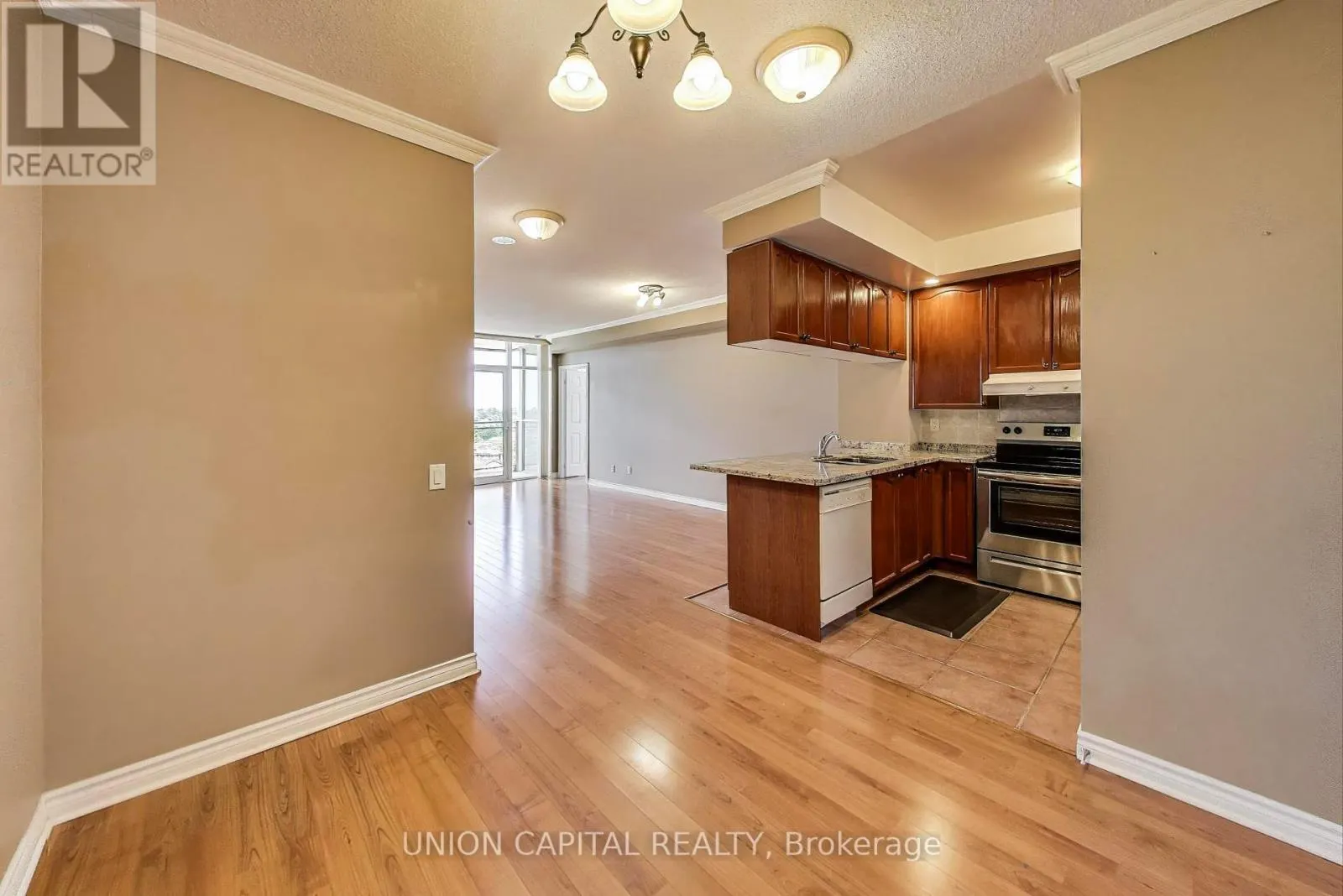1104 - 5229 DUNDAS STREET W