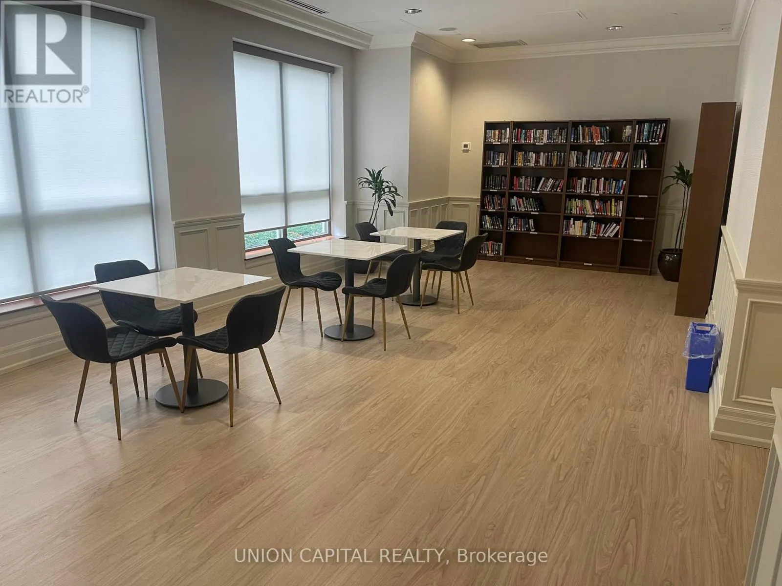 1104 - 5229 DUNDAS STREET W