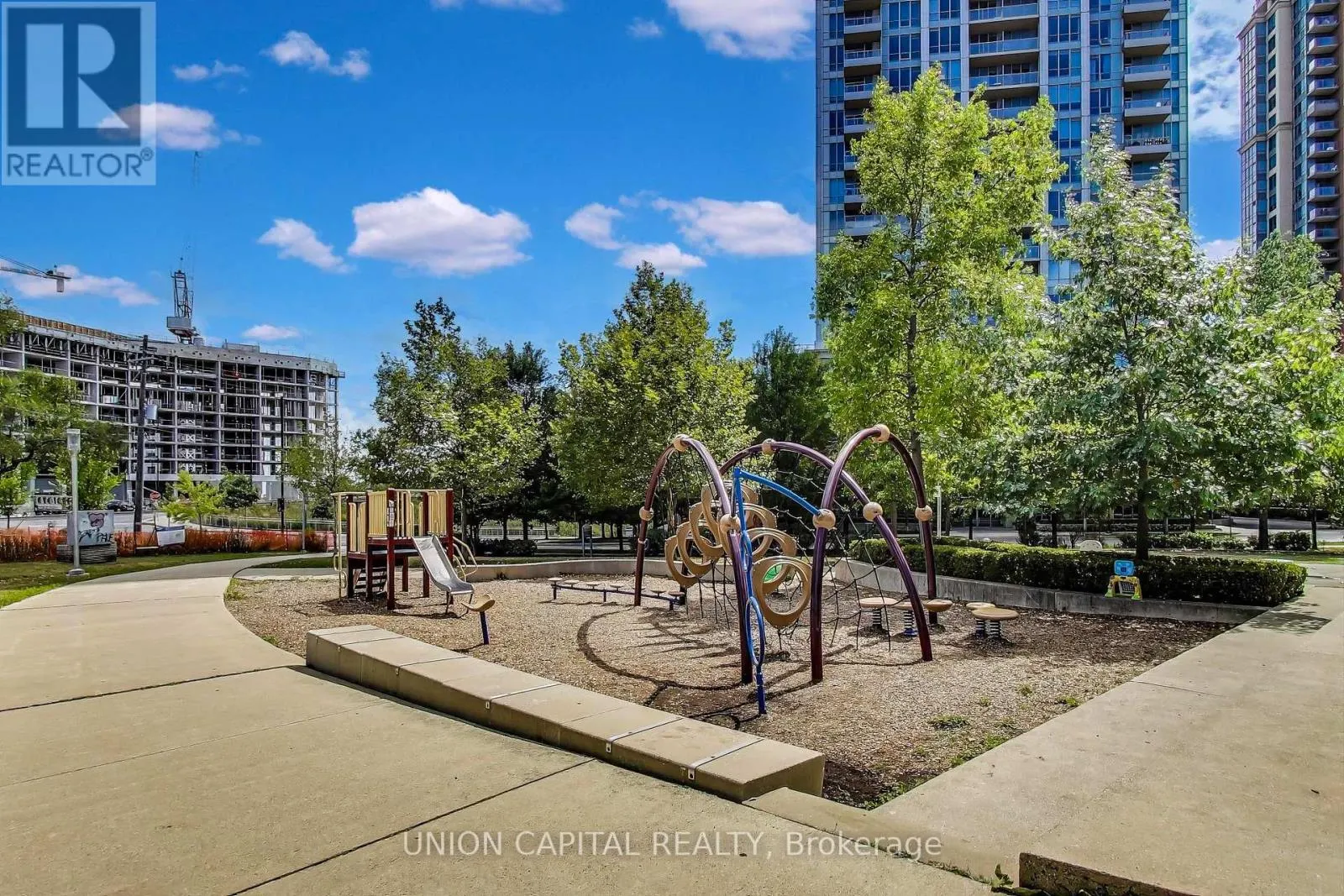 1104 - 5229 DUNDAS STREET W