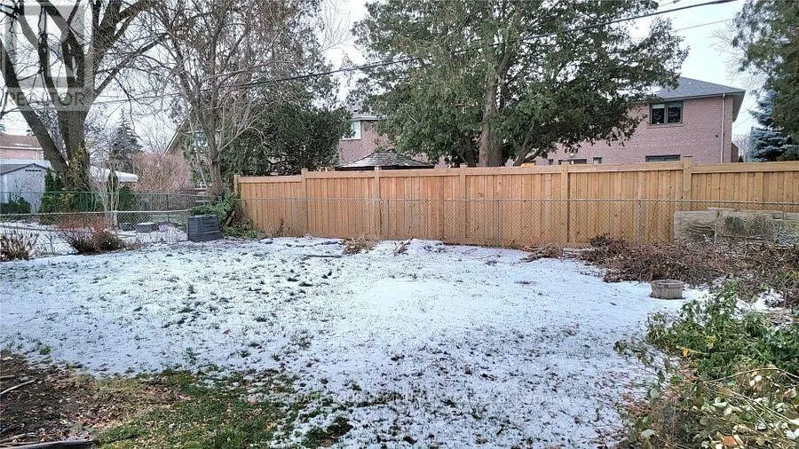 82 SMITHWOOD DRIVE