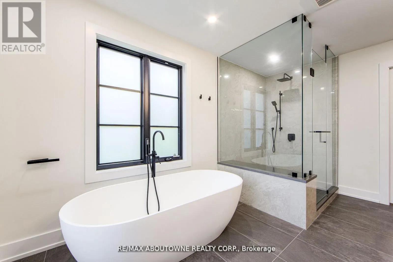 1319 GREENEAGLE DRIVE