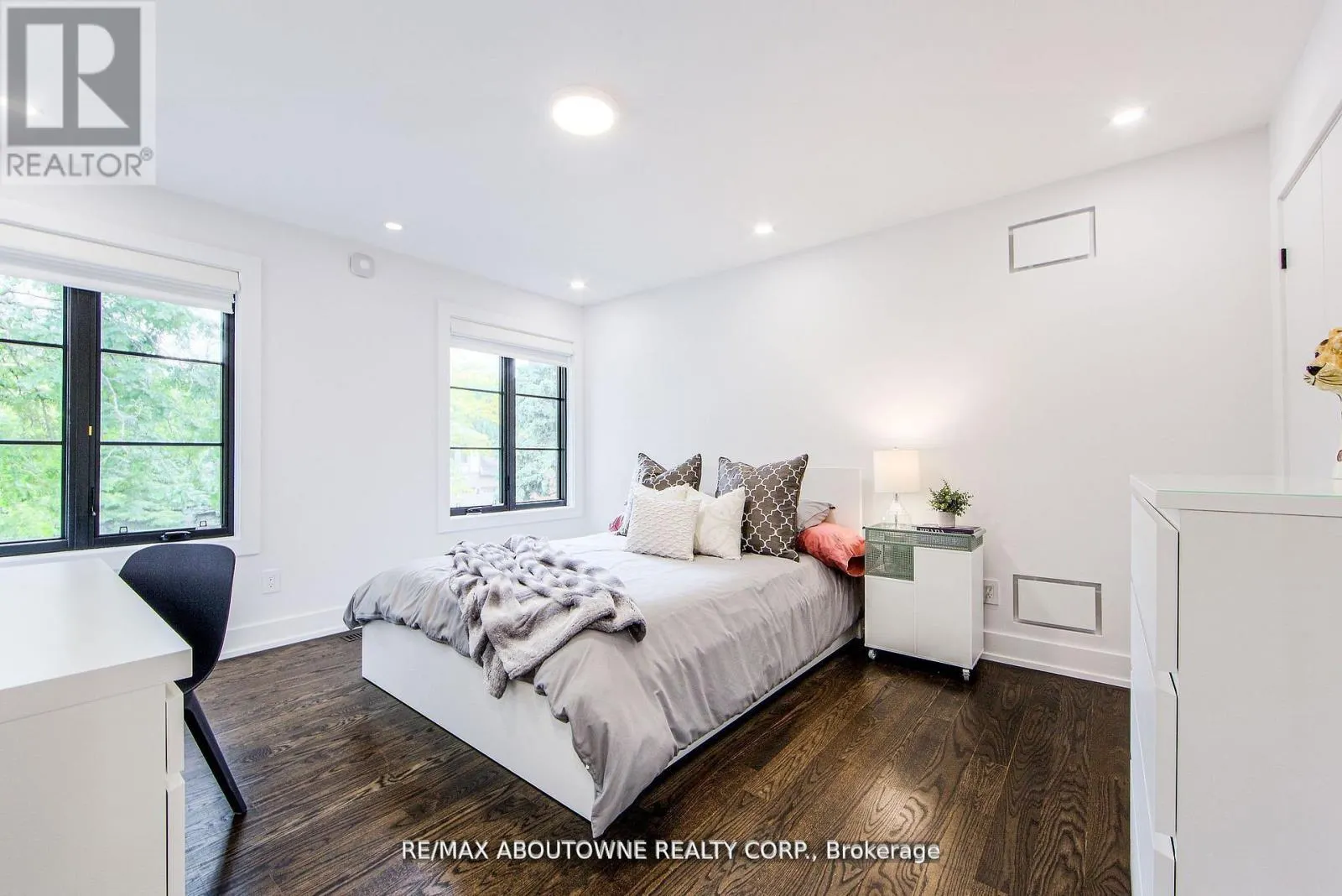 1319 GREENEAGLE DRIVE