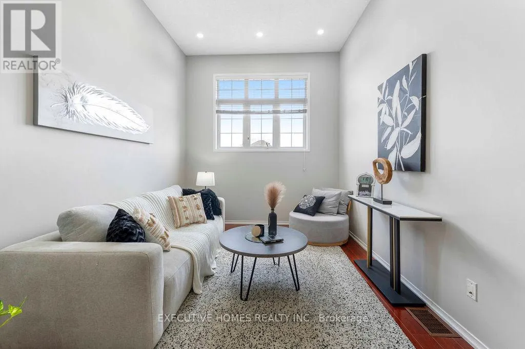 7610 BLACK WALNUT TRAIL