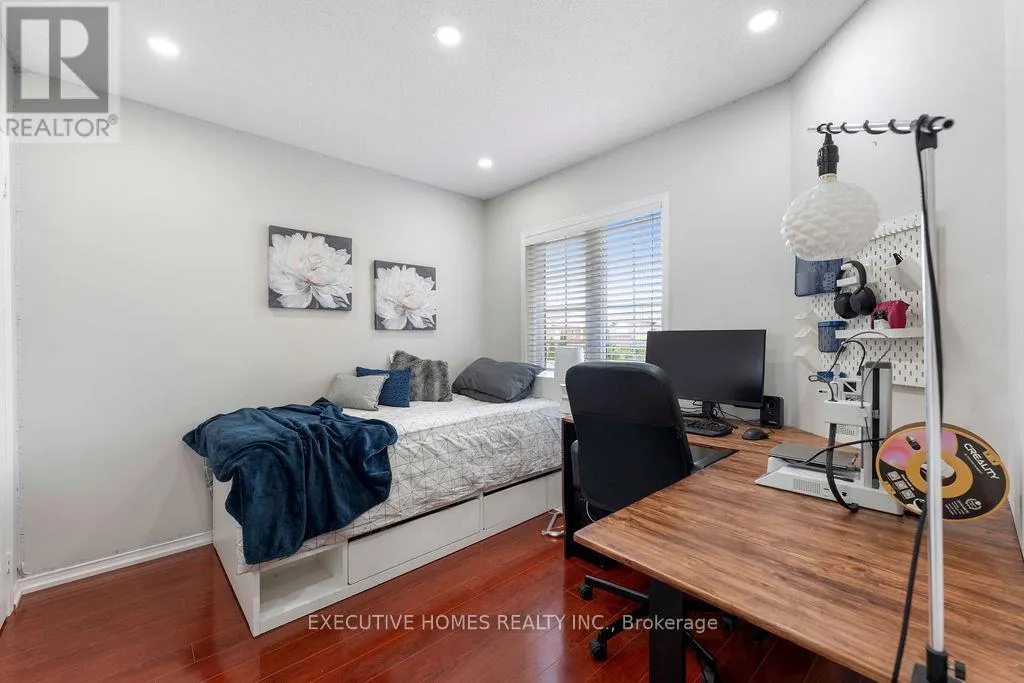 7610 BLACK WALNUT TRAIL