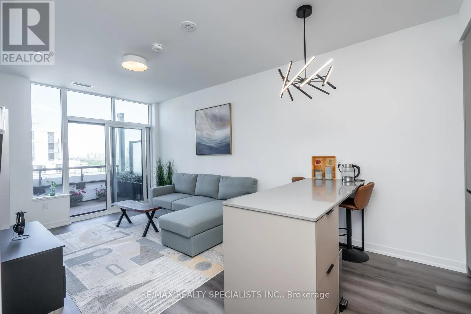 716 - 2485 EGLINTON AVENUE W