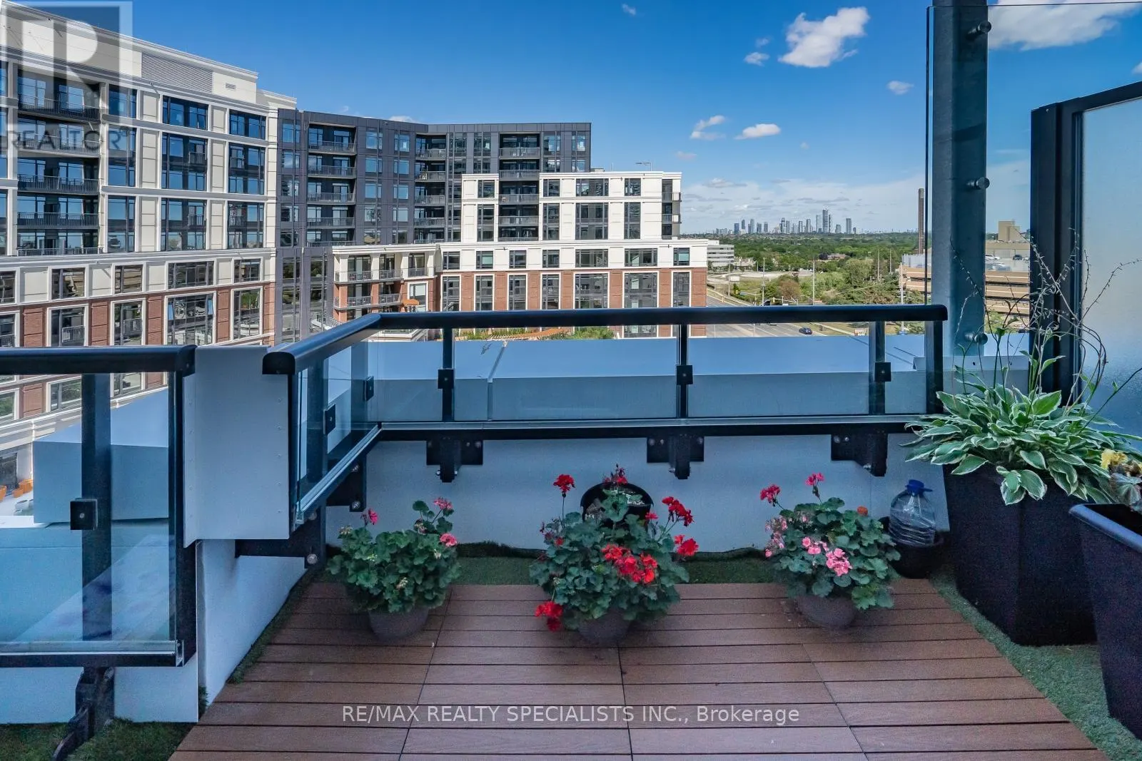716 - 2485 EGLINTON AVENUE W