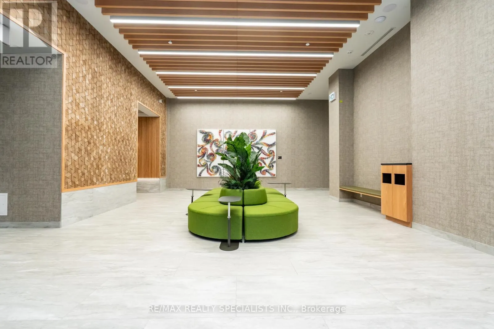 716 - 2485 EGLINTON AVENUE W