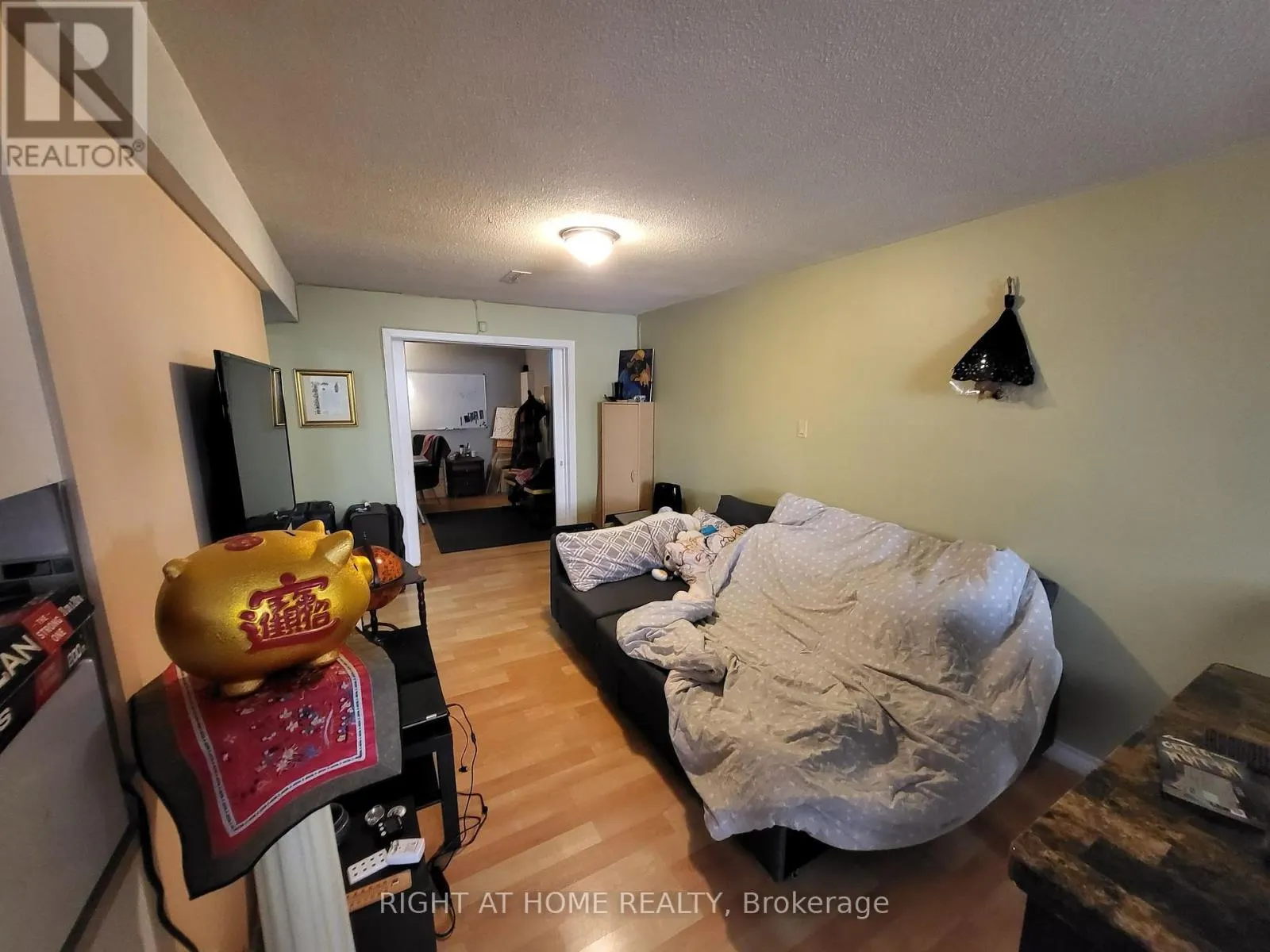 #1 - 2123 LAWRENCE AVENUE W