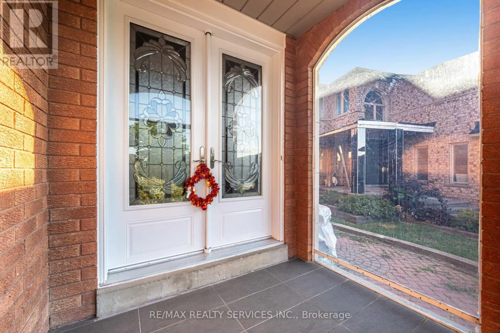 59 HULLEN CRESCENT