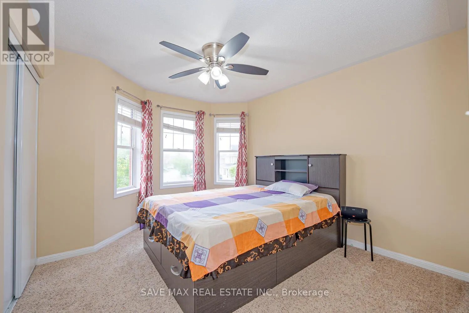 114 DECKER HOLLOW CIRCLE