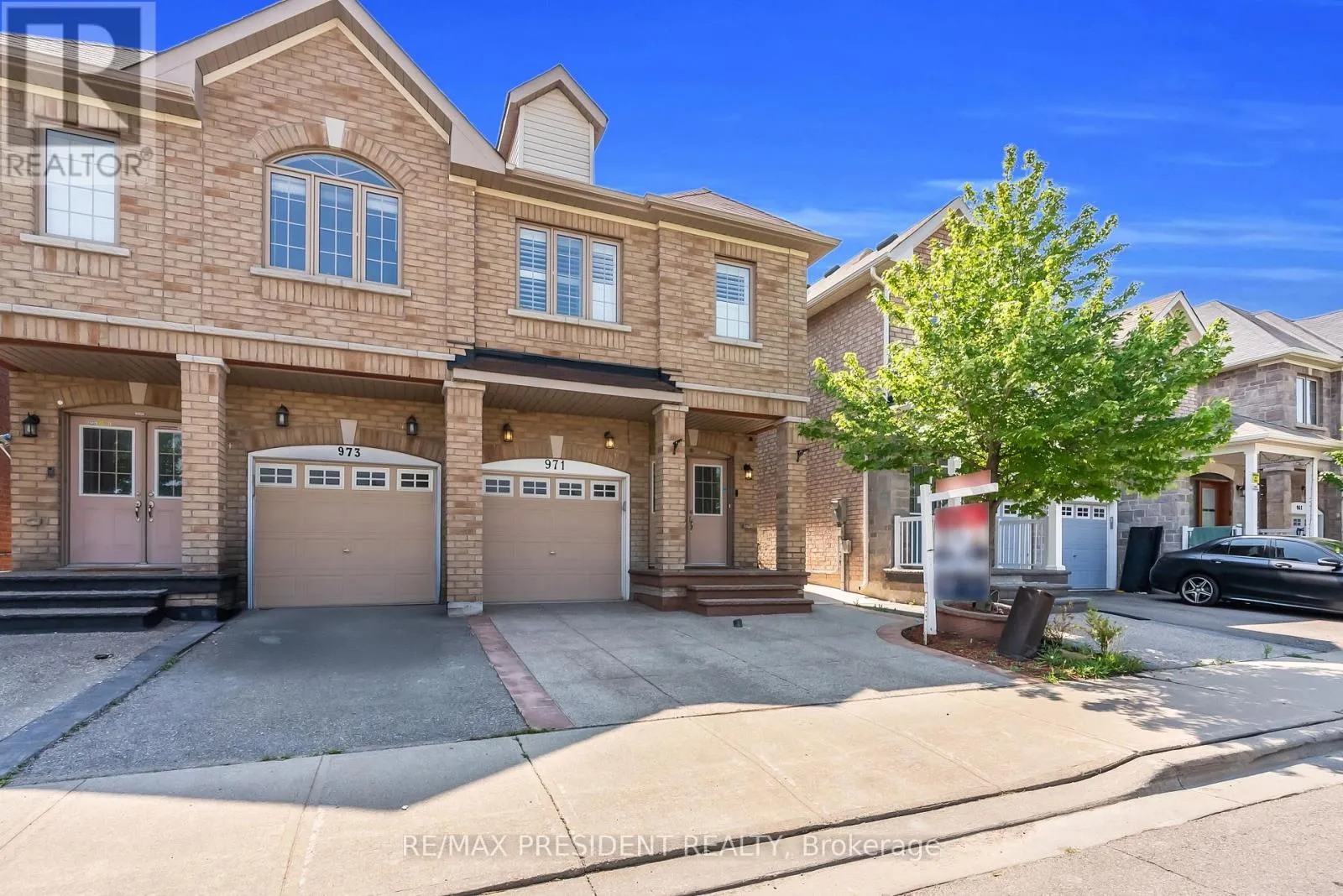 971 FRANCINE CRESCENT