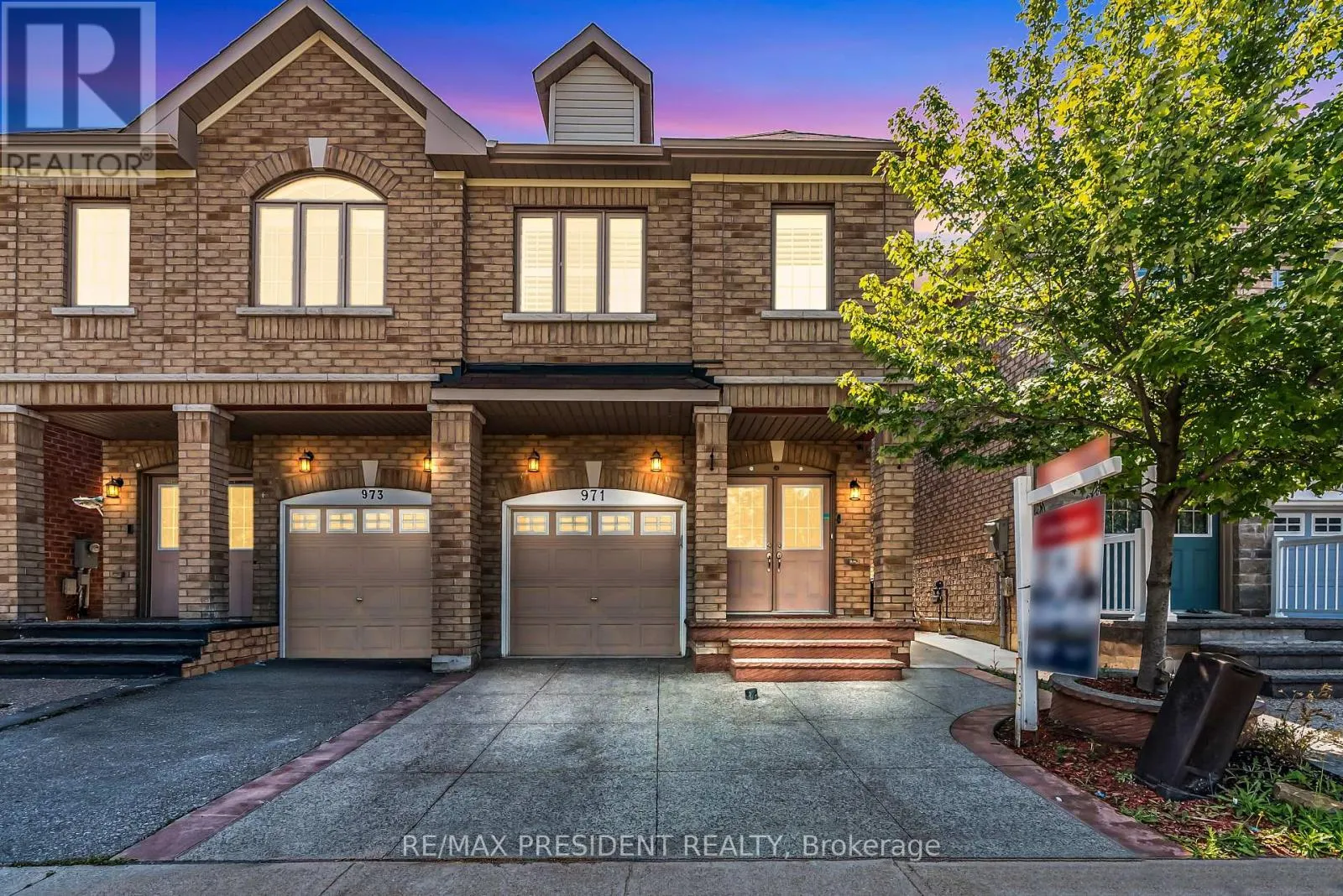 971 FRANCINE CRESCENT