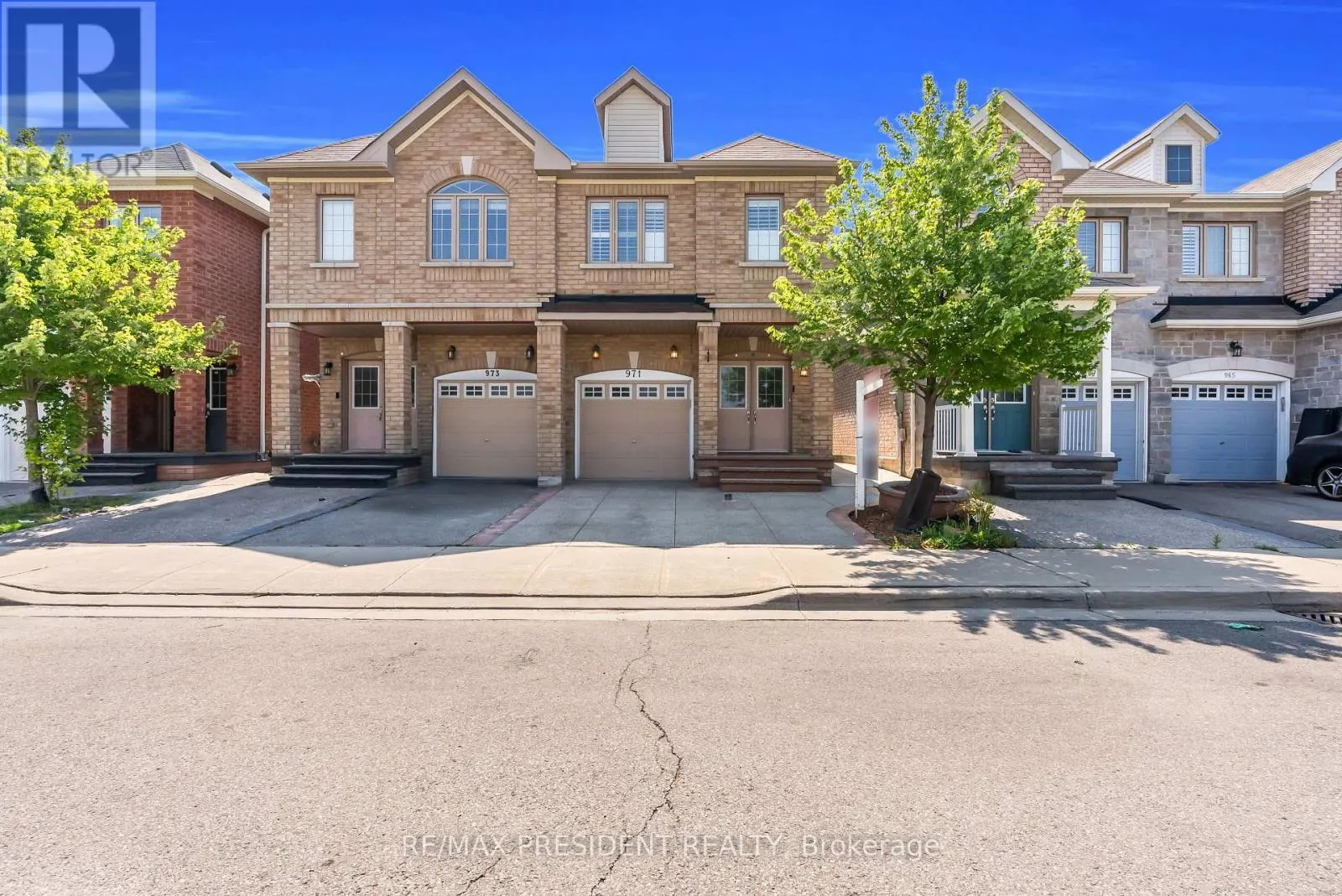 971 FRANCINE CRESCENT