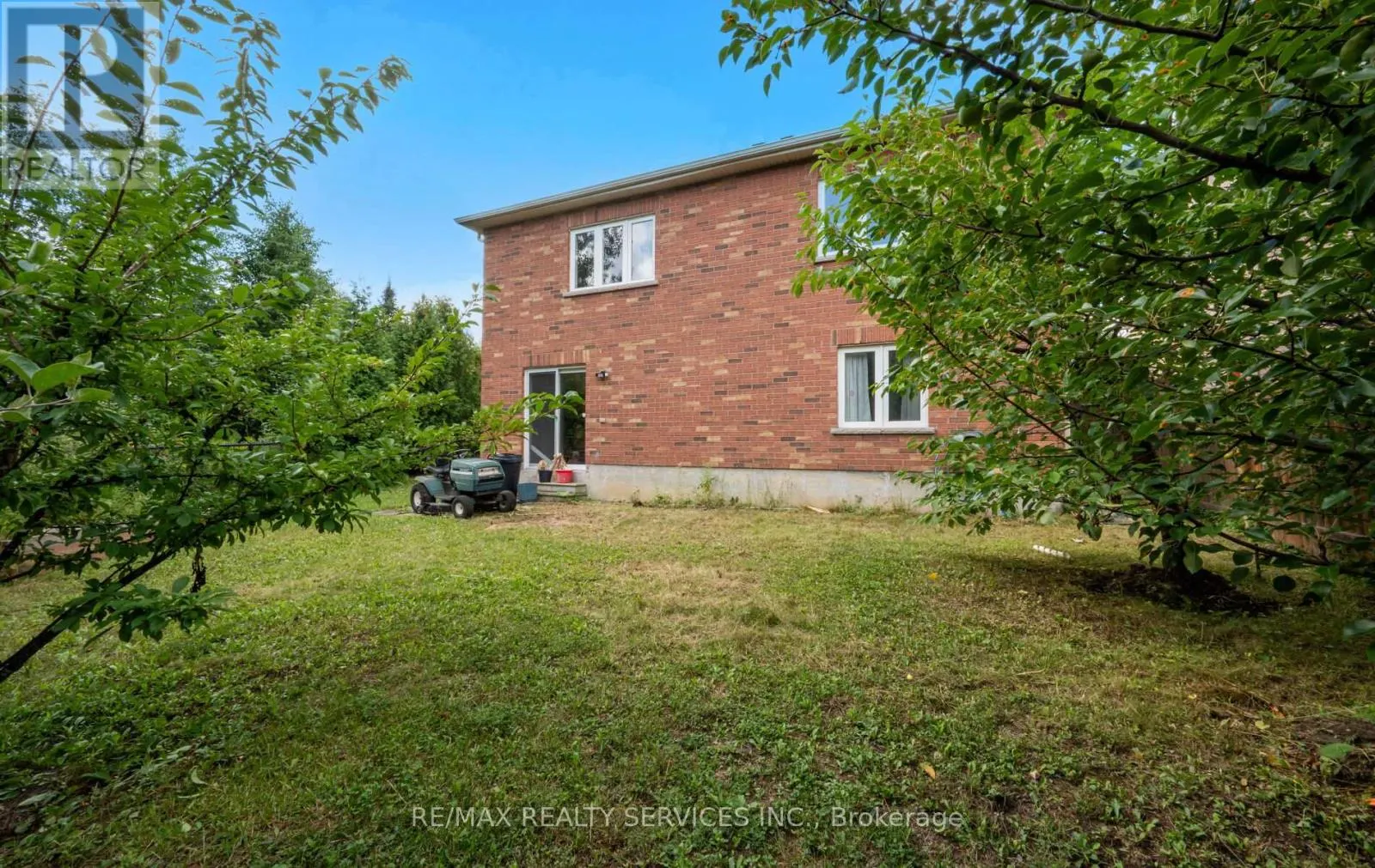 47 ECHORIDGE DRIVE