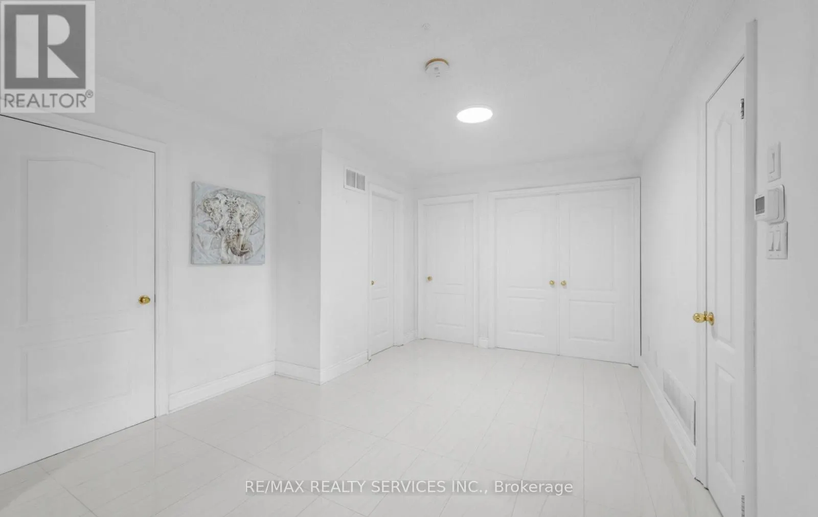 47 ECHORIDGE DRIVE