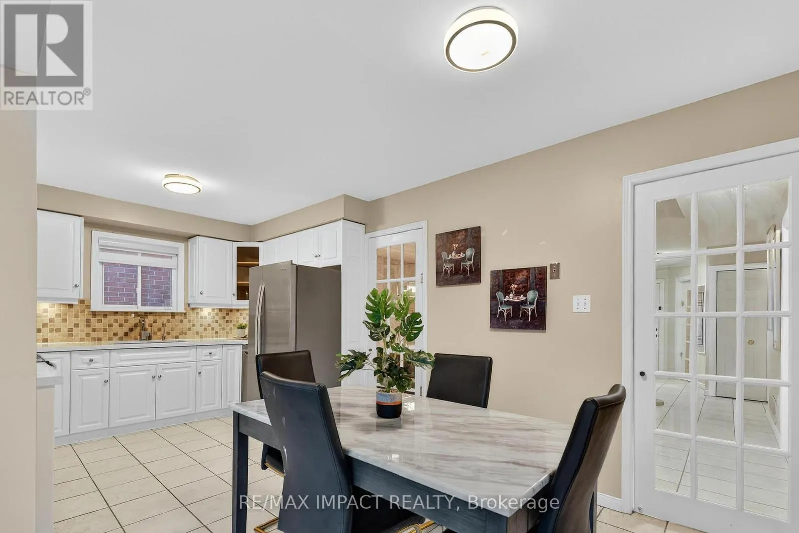 4086 ROSSLAND CRESCENT