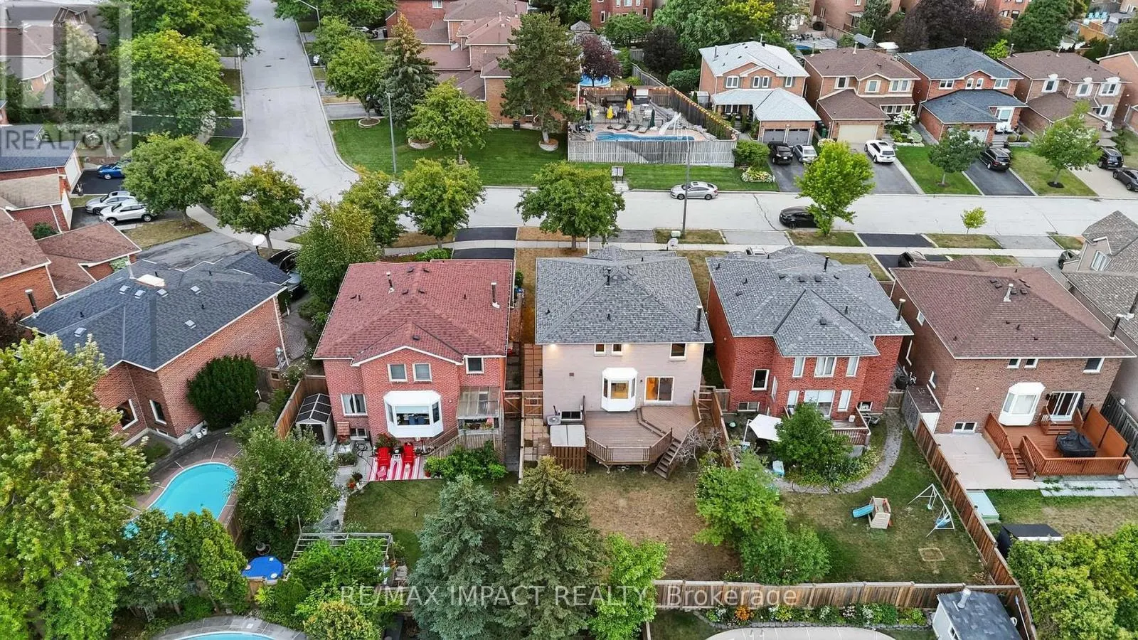 4086 ROSSLAND CRESCENT