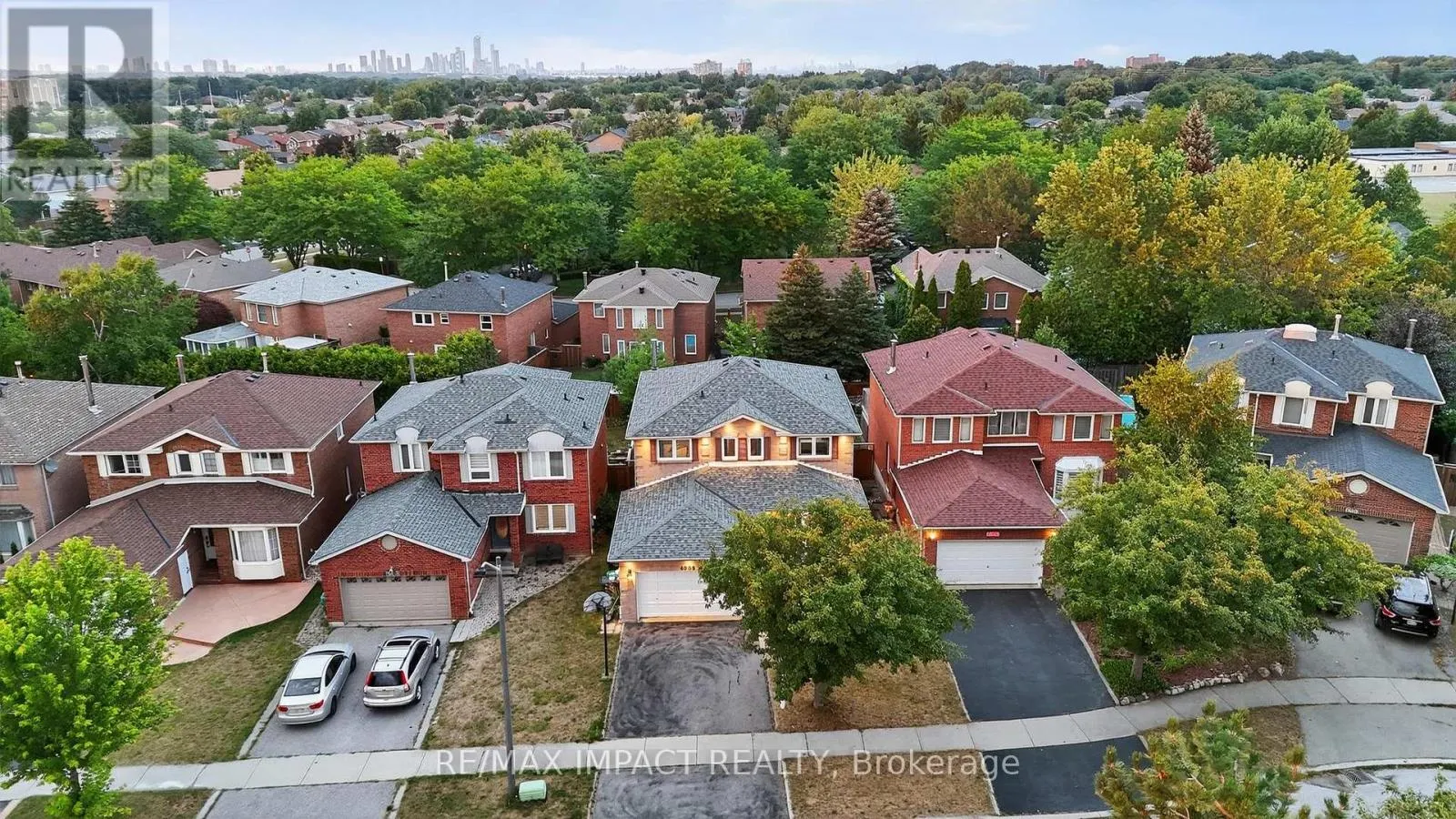 4086 ROSSLAND CRESCENT