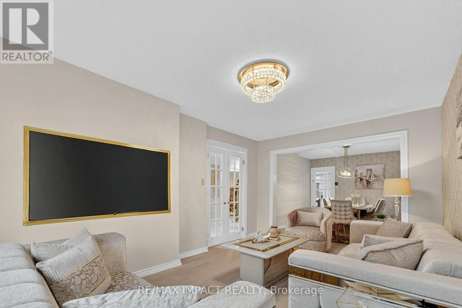 4086 ROSSLAND CRESCENT