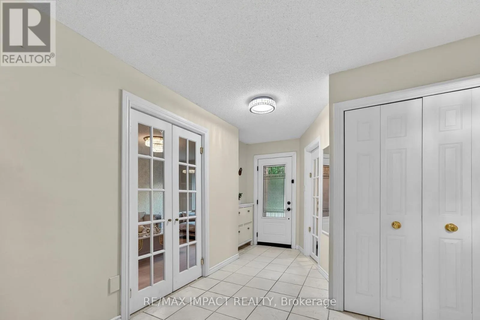 4086 ROSSLAND CRESCENT