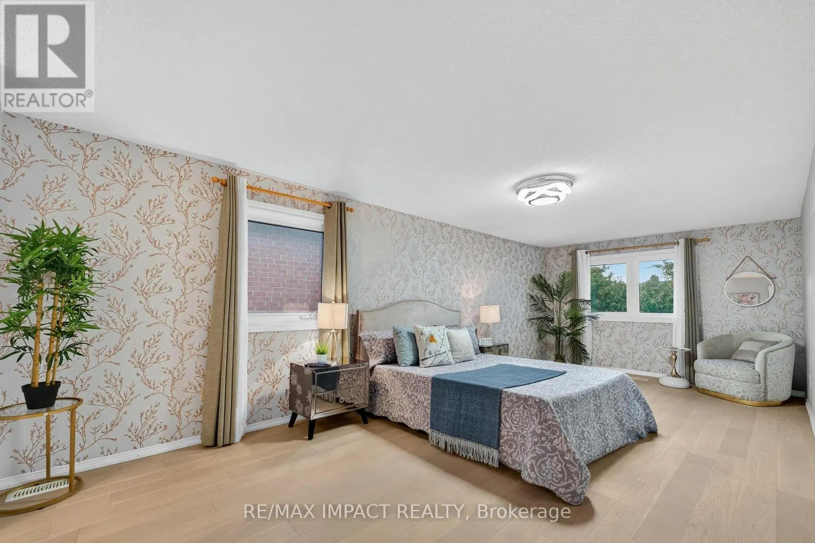 4086 ROSSLAND CRESCENT
